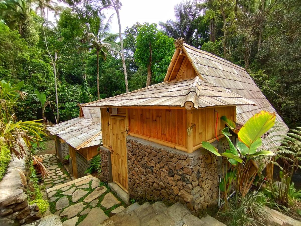 Aksha Riverside Ubud Luxury tent Tampaksiring